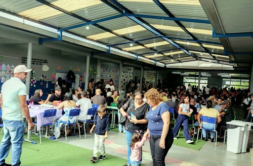 Dia da Família na Escola aproxima famílias da comunidade escolar